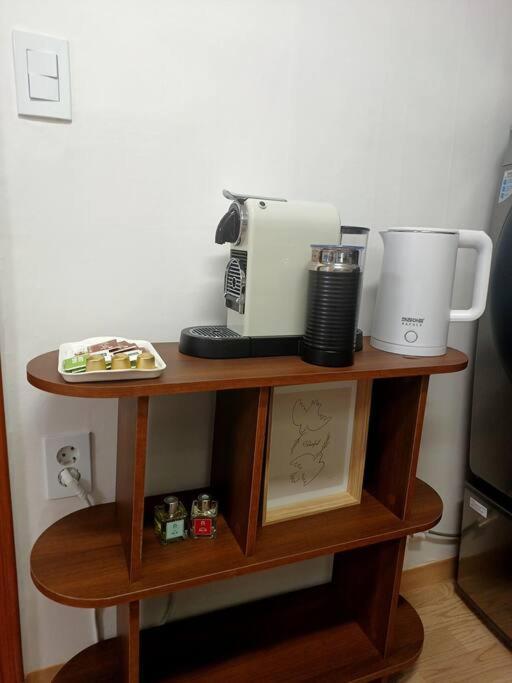 June Apartment