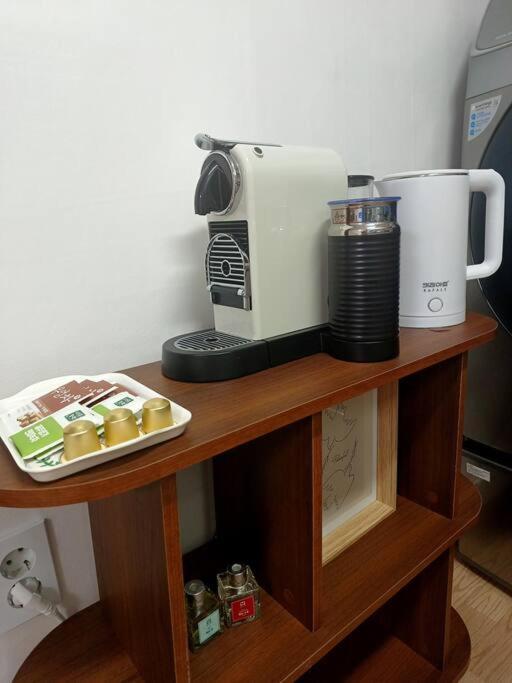 June Apartemen